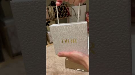 DIOR (Silver welcome gift) Tri